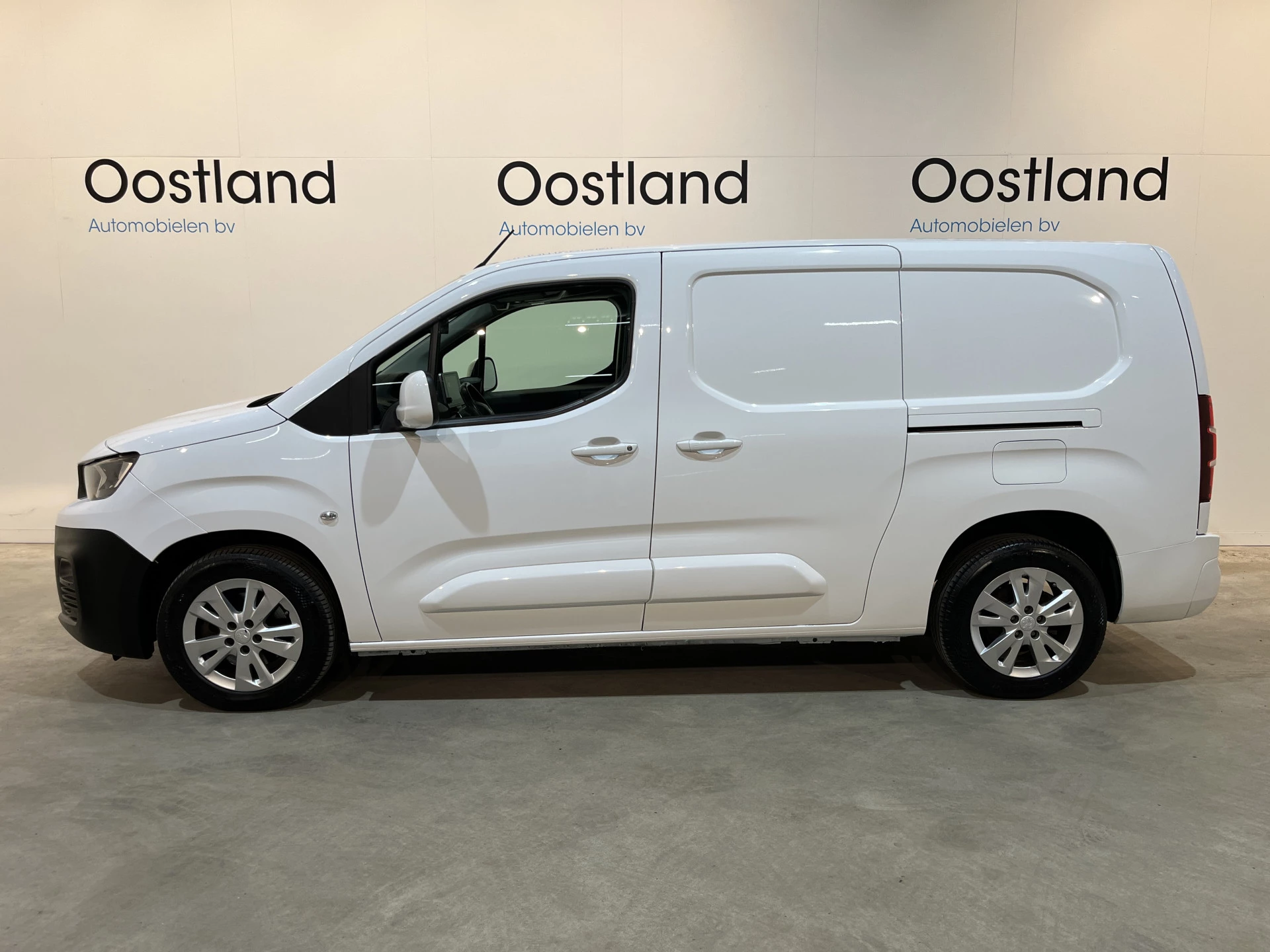 Hoofdafbeelding Peugeot Partner