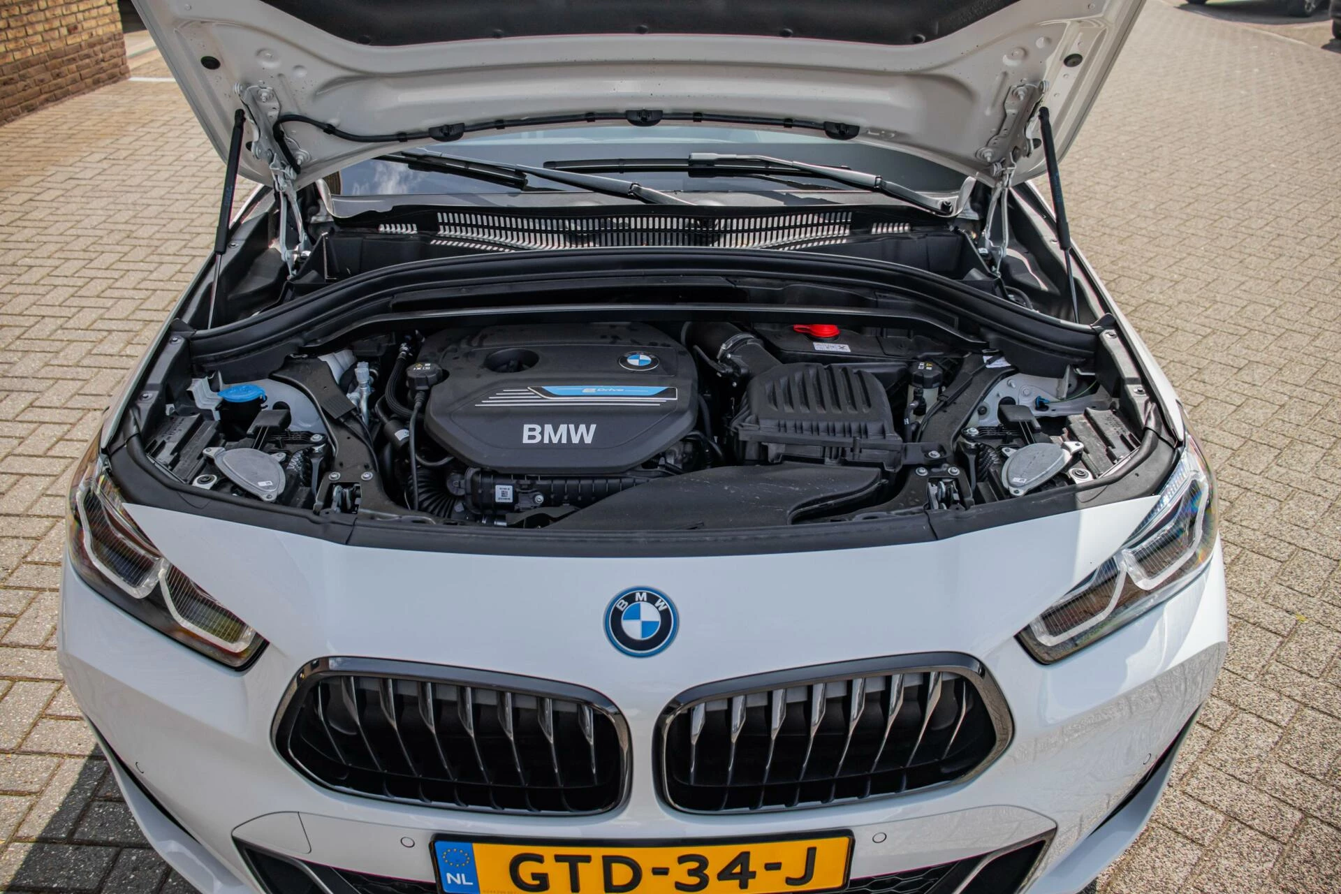 Hoofdafbeelding BMW X2