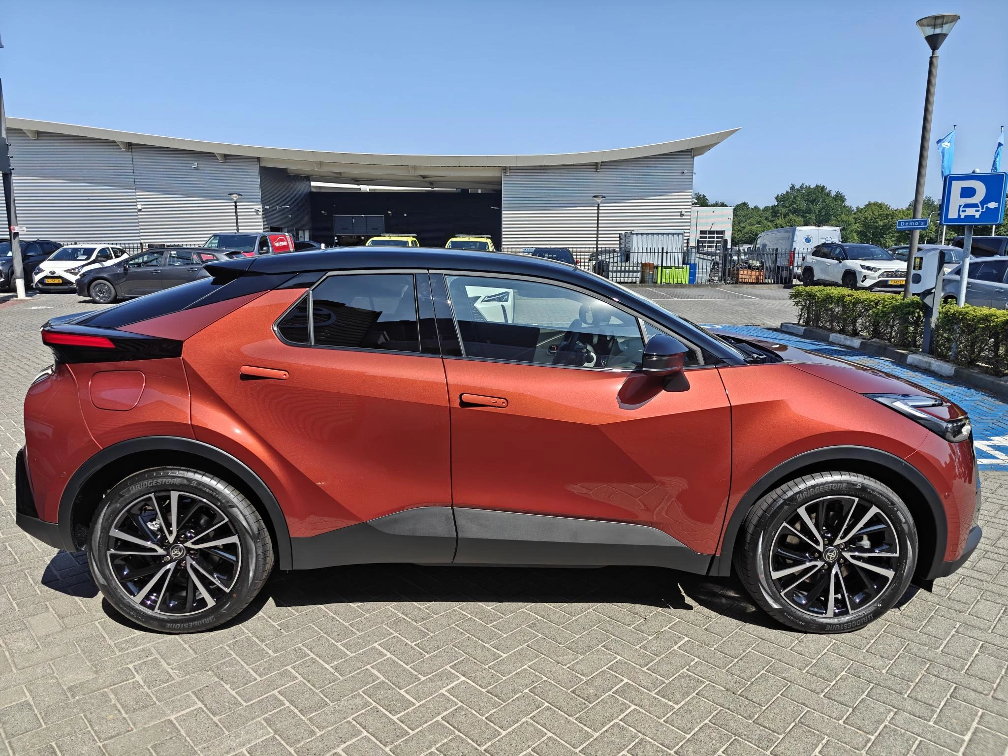Hoofdafbeelding Toyota C-HR
