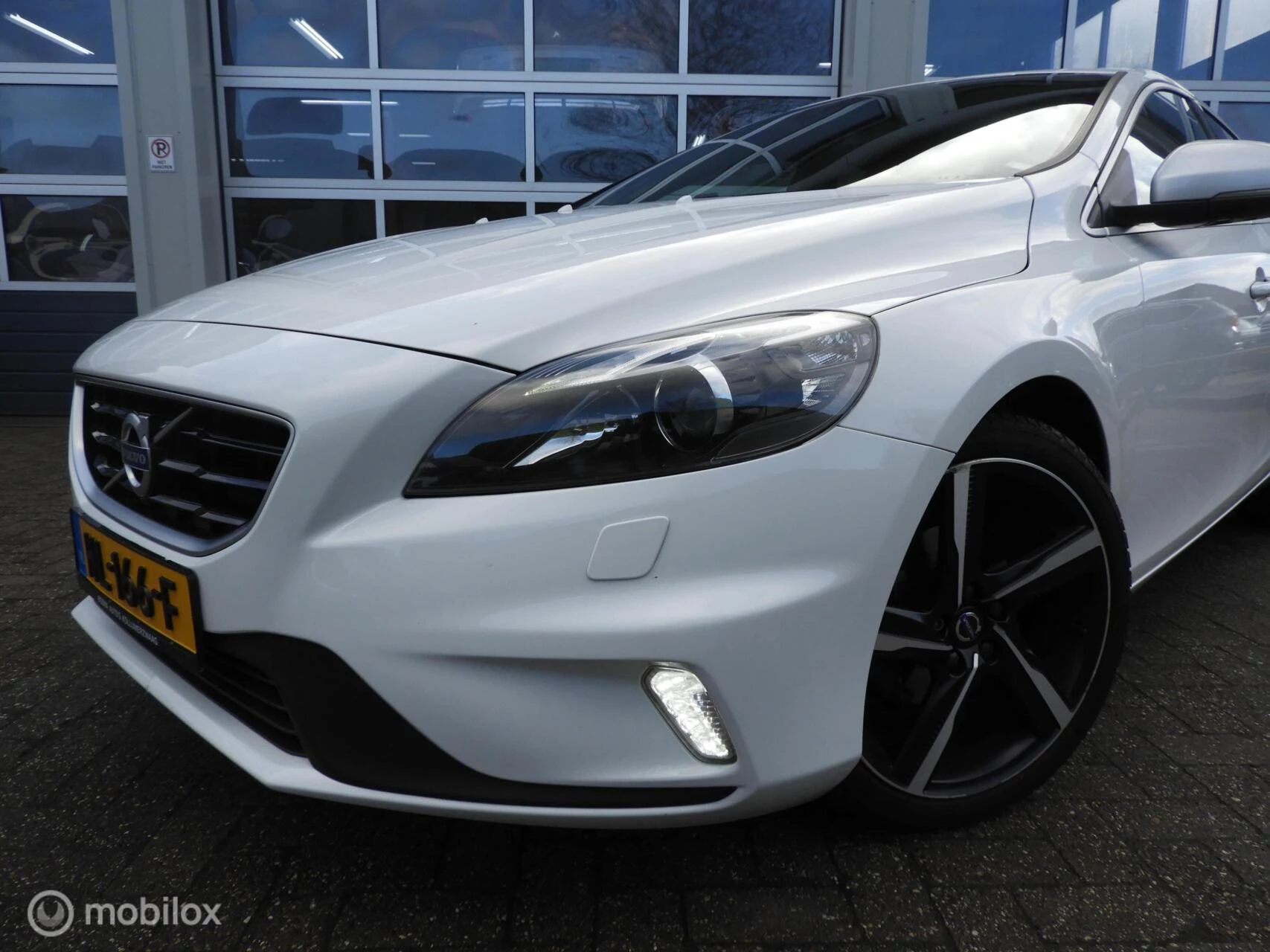 Hoofdafbeelding Volvo V40