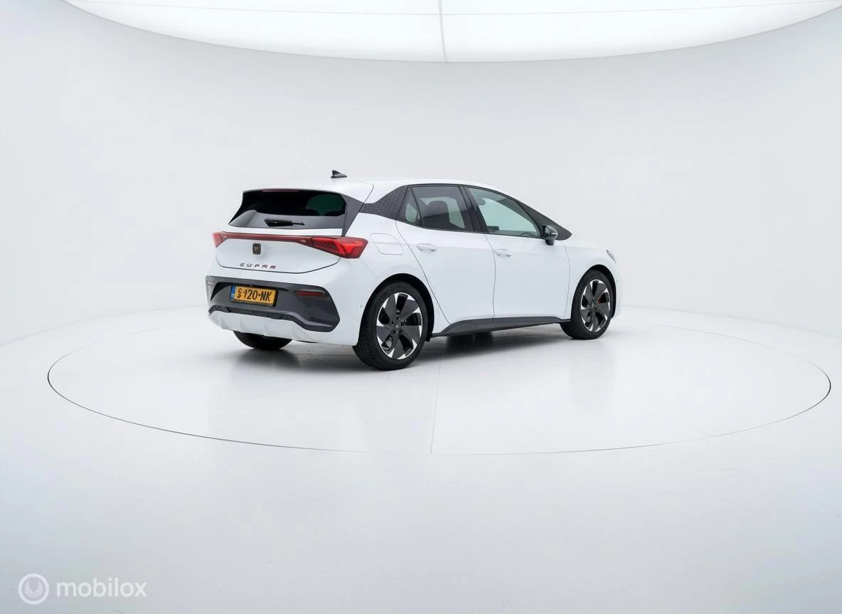 Hoofdafbeelding CUPRA Born