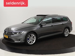 Hoofdafbeelding Volkswagen Passat Volkswagen Passat 1.4 TSI GTE | Panoramadak | Stoelverwarming |  Trekhaak | Adaptive cruise | Camera | Carplay | Leder/Alcantara | Full LED | Virtual Cockpit