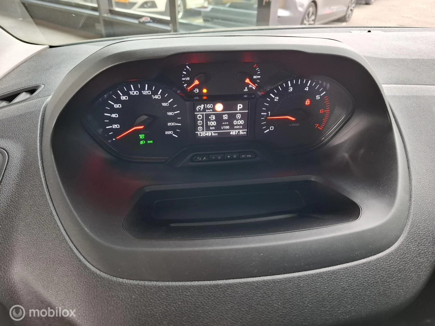 Hoofdafbeelding Peugeot Partner