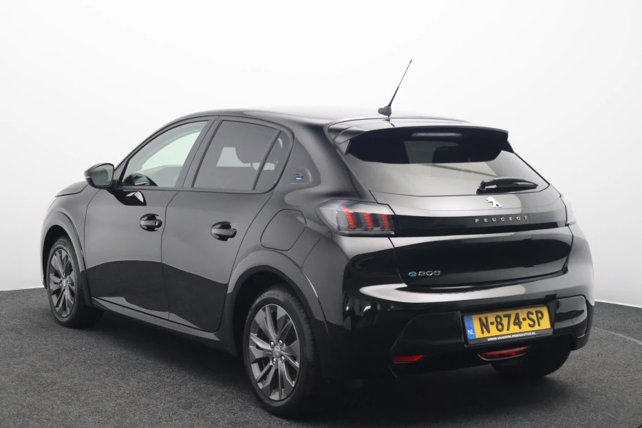 Hoofdafbeelding Peugeot e-208