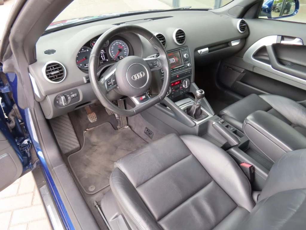 Hoofdafbeelding Audi Cabriolet