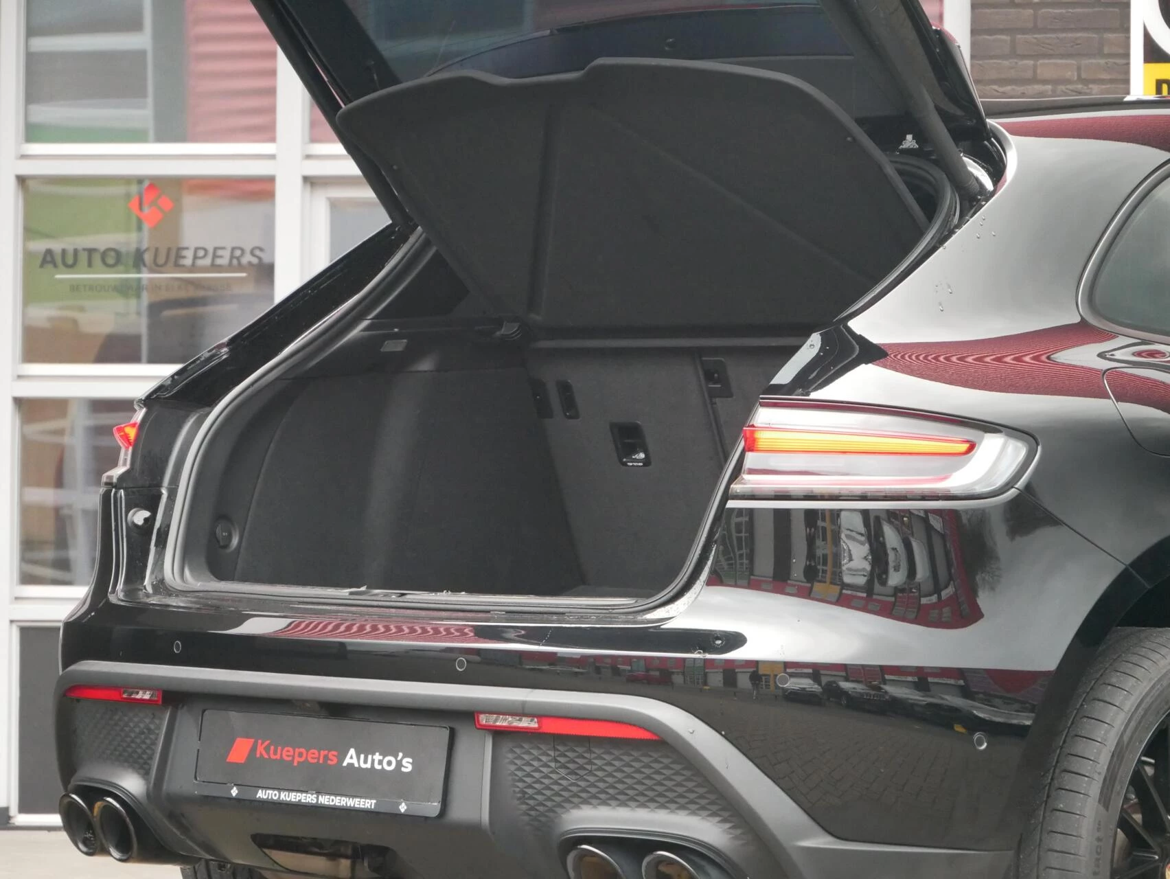 Hoofdafbeelding Porsche Macan