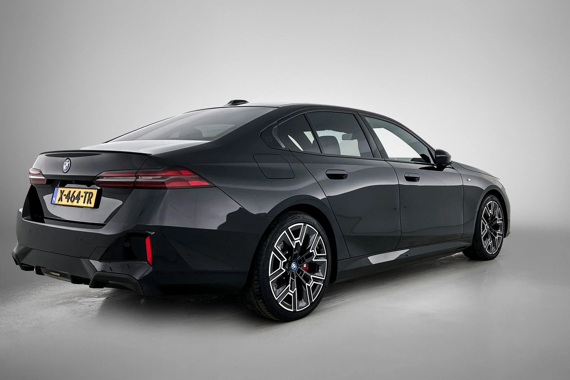 Hoofdafbeelding BMW i5