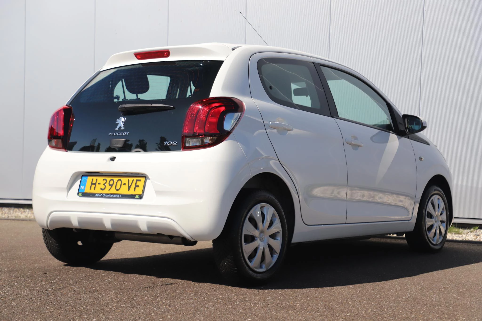 Hoofdafbeelding Peugeot 108