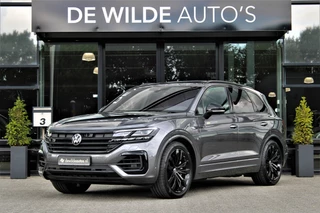 Hoofdafbeelding Volkswagen Touareg Volkswagen Touareg 3.0 TSi eHybrid 4MOTION R 462pk Pano SoftClose Trekhaak Massage Stoelventilatie Head-up Nachtzicht Puglia