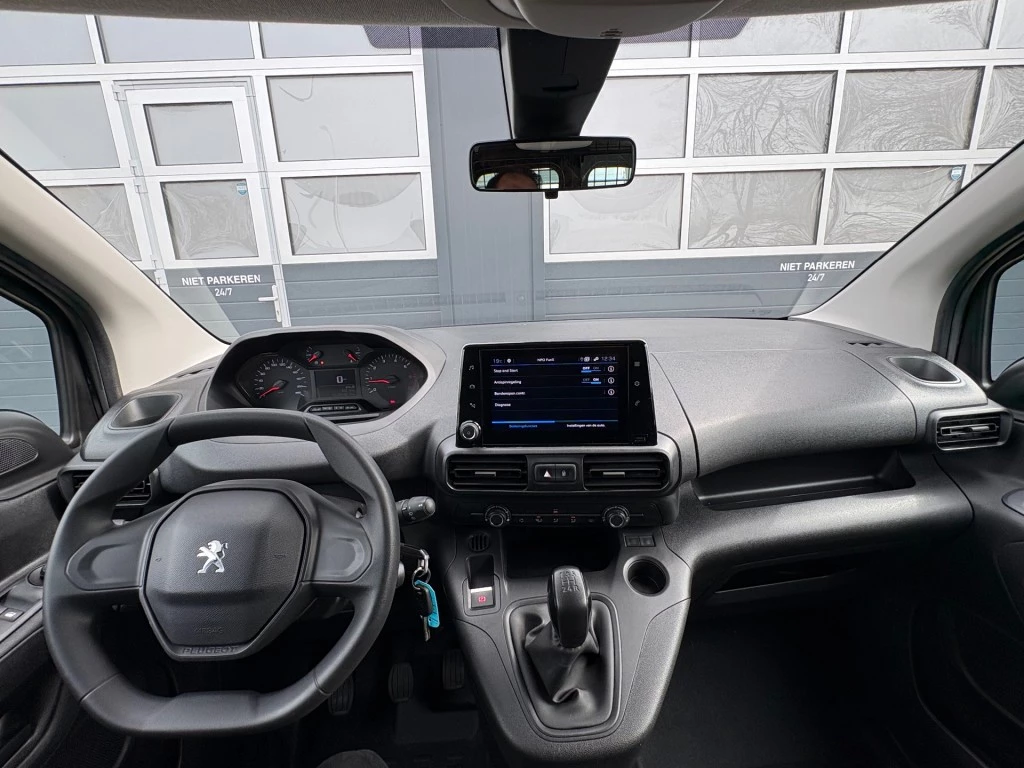 Hoofdafbeelding Peugeot Partner