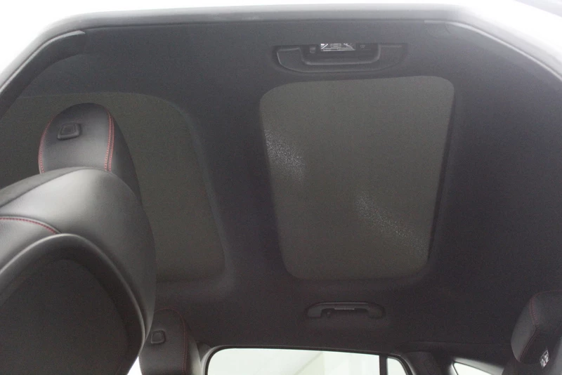 Hoofdafbeelding Mercedes-Benz EQA