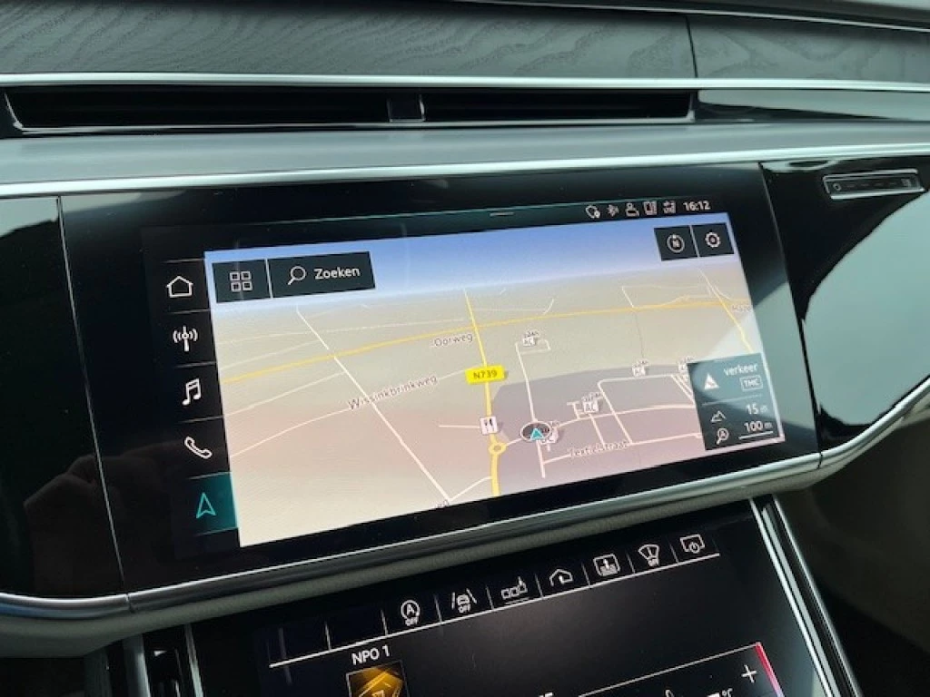 Hoofdafbeelding Audi A8
