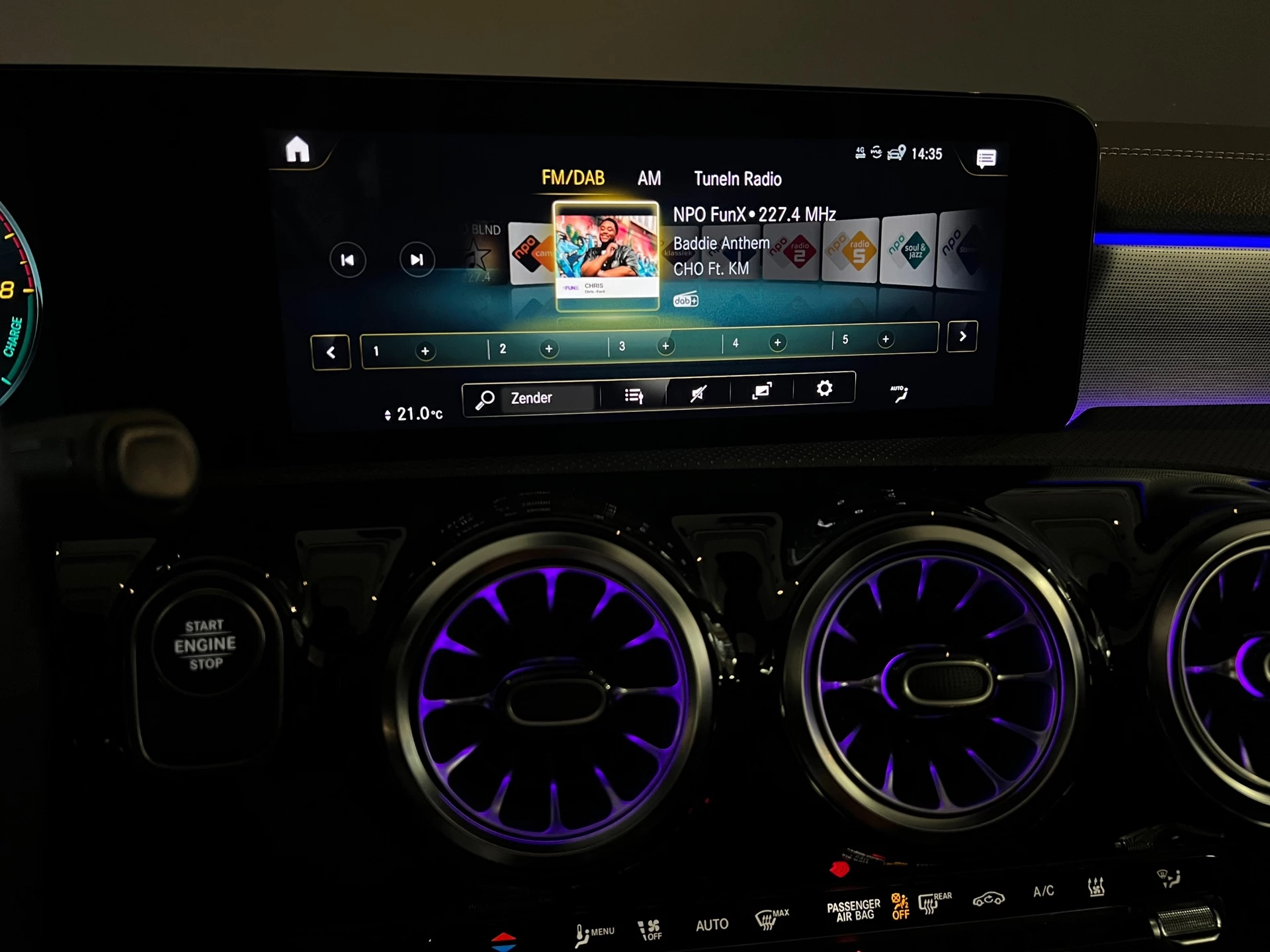 Hoofdafbeelding Mercedes-Benz CLA