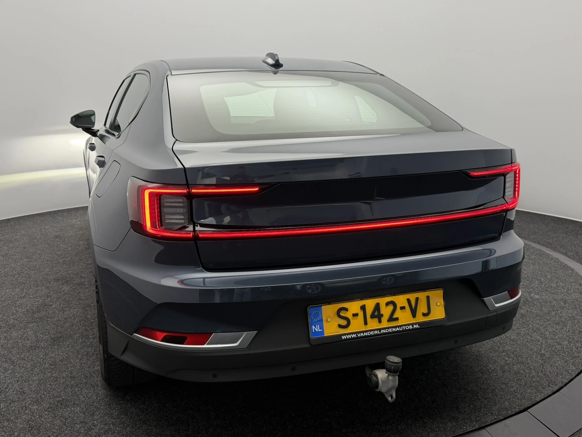 Hoofdafbeelding Polestar 2