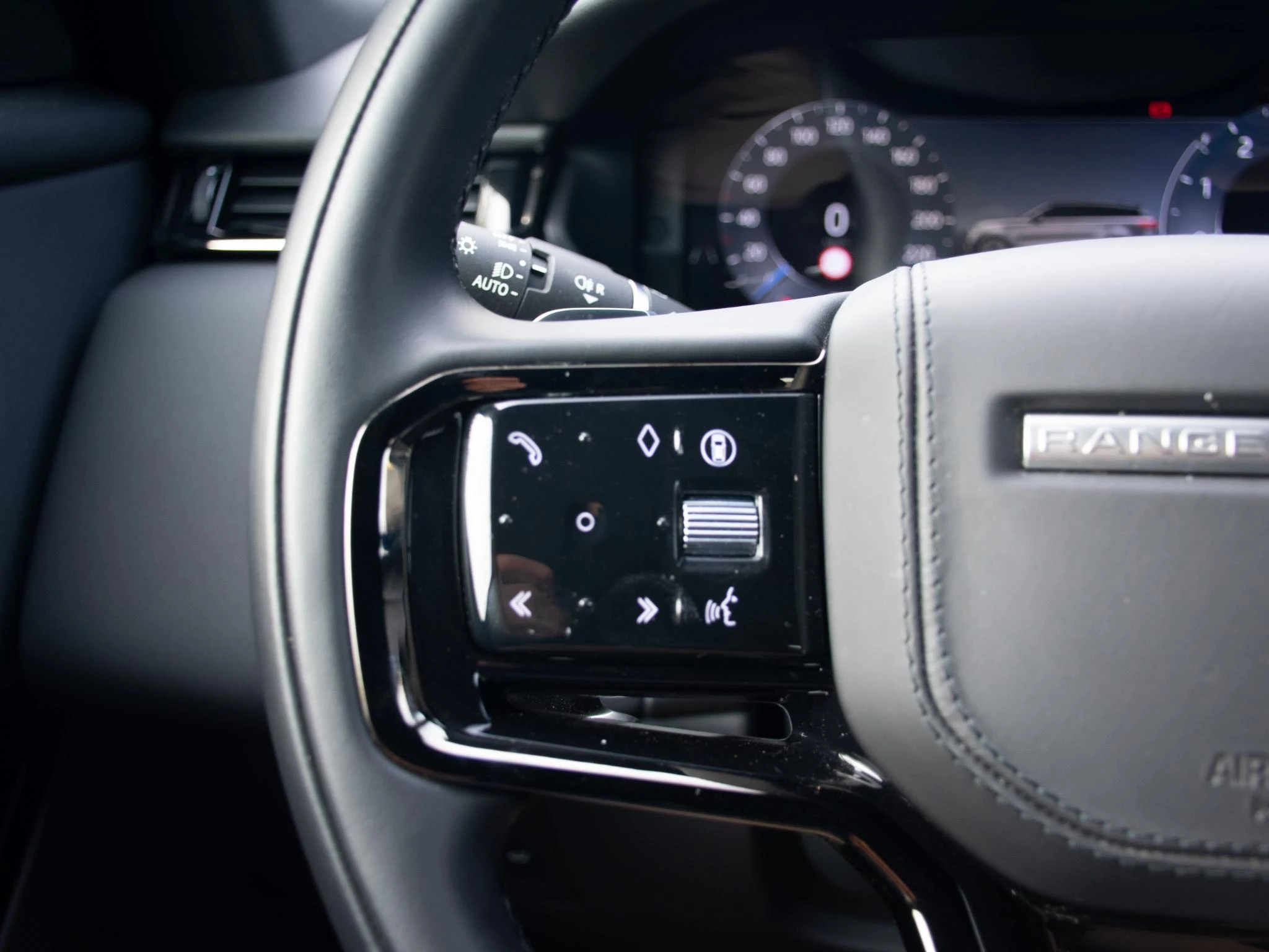 Hoofdafbeelding Land Rover Range Rover Velar