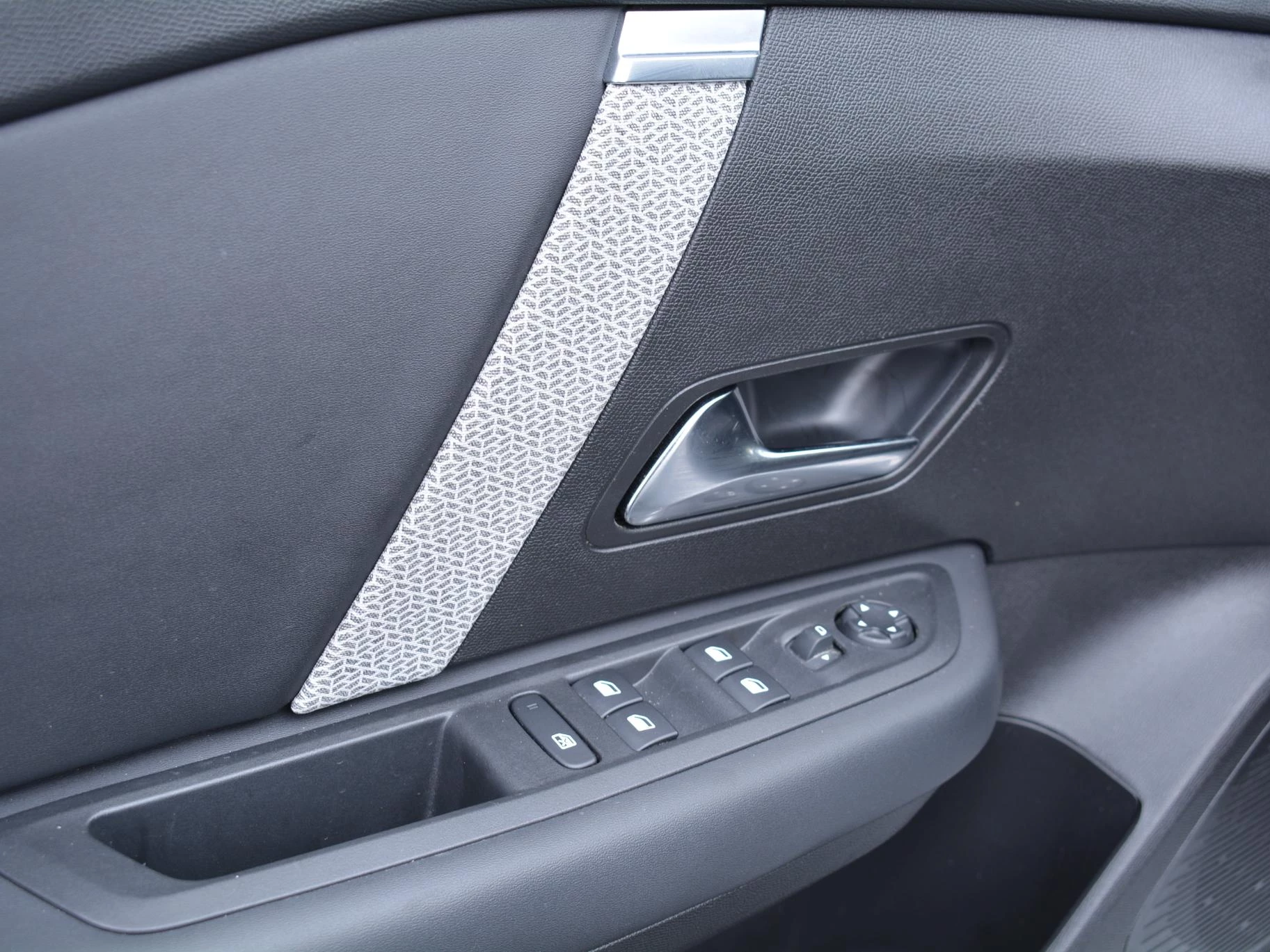 Hoofdafbeelding Citroën ë-C4 X