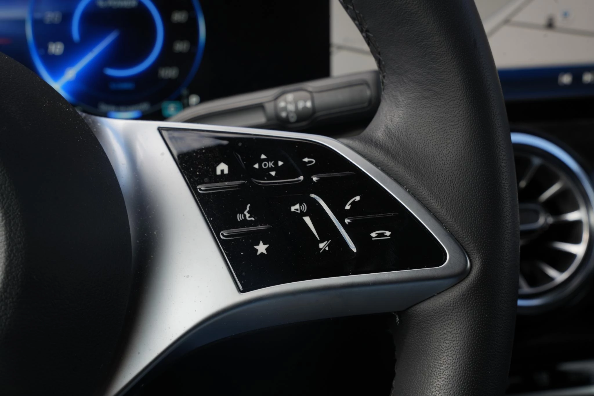 Hoofdafbeelding Mercedes-Benz EQB