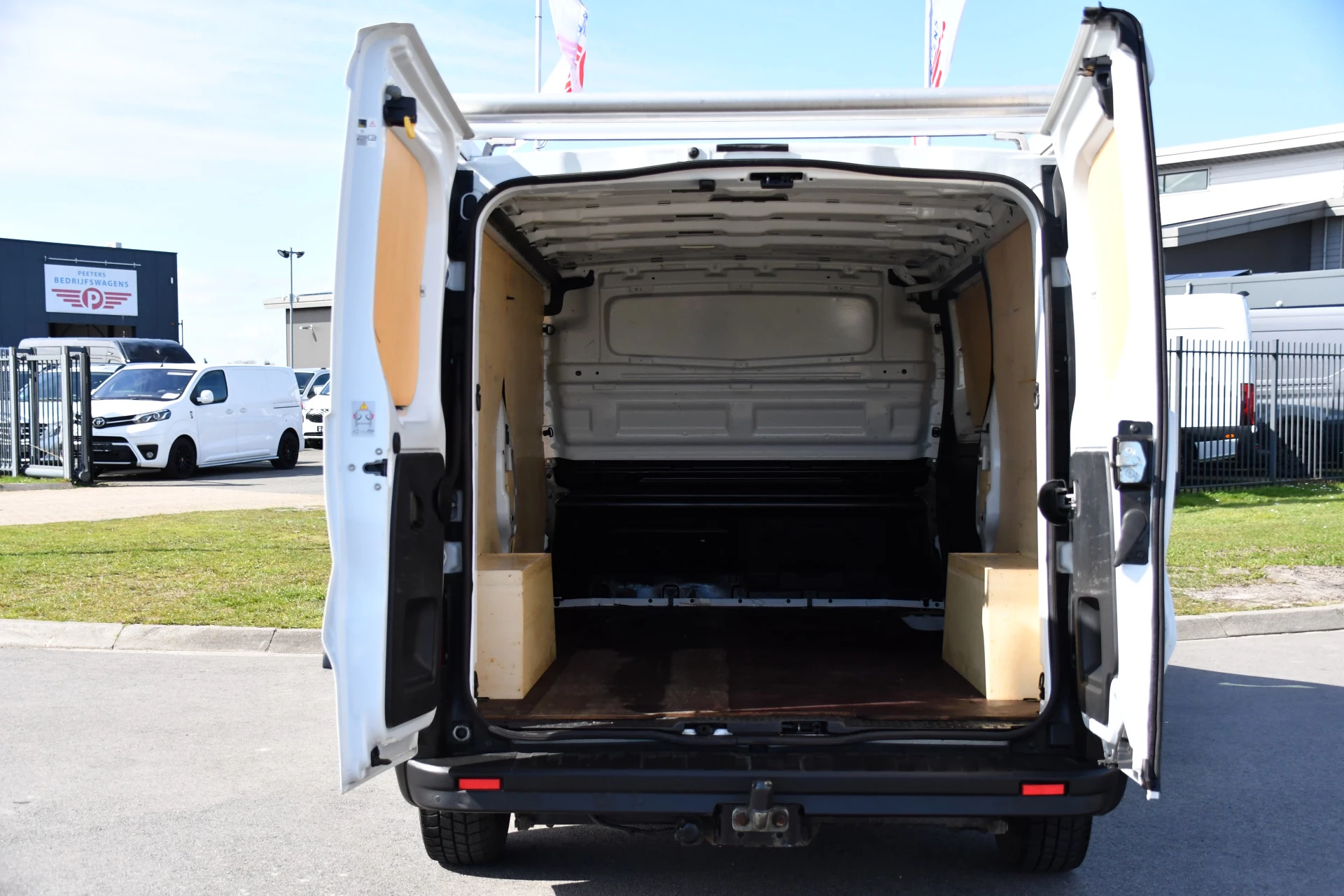 Hoofdafbeelding Nissan NV300