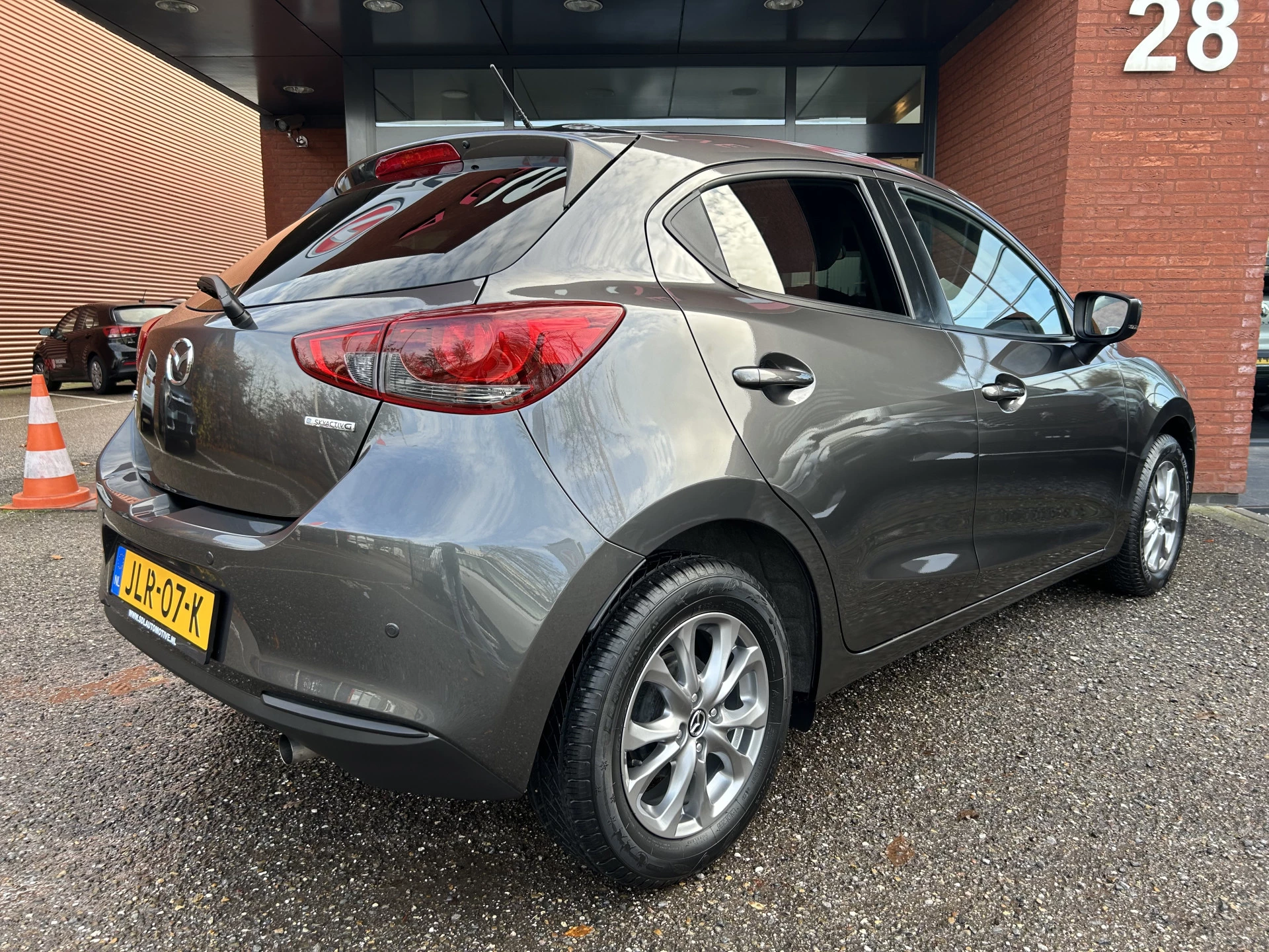Hoofdafbeelding Mazda 2