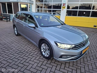 Hoofdafbeelding Volkswagen Passat Volkswagen Passat Variant 1.5 TSI Business