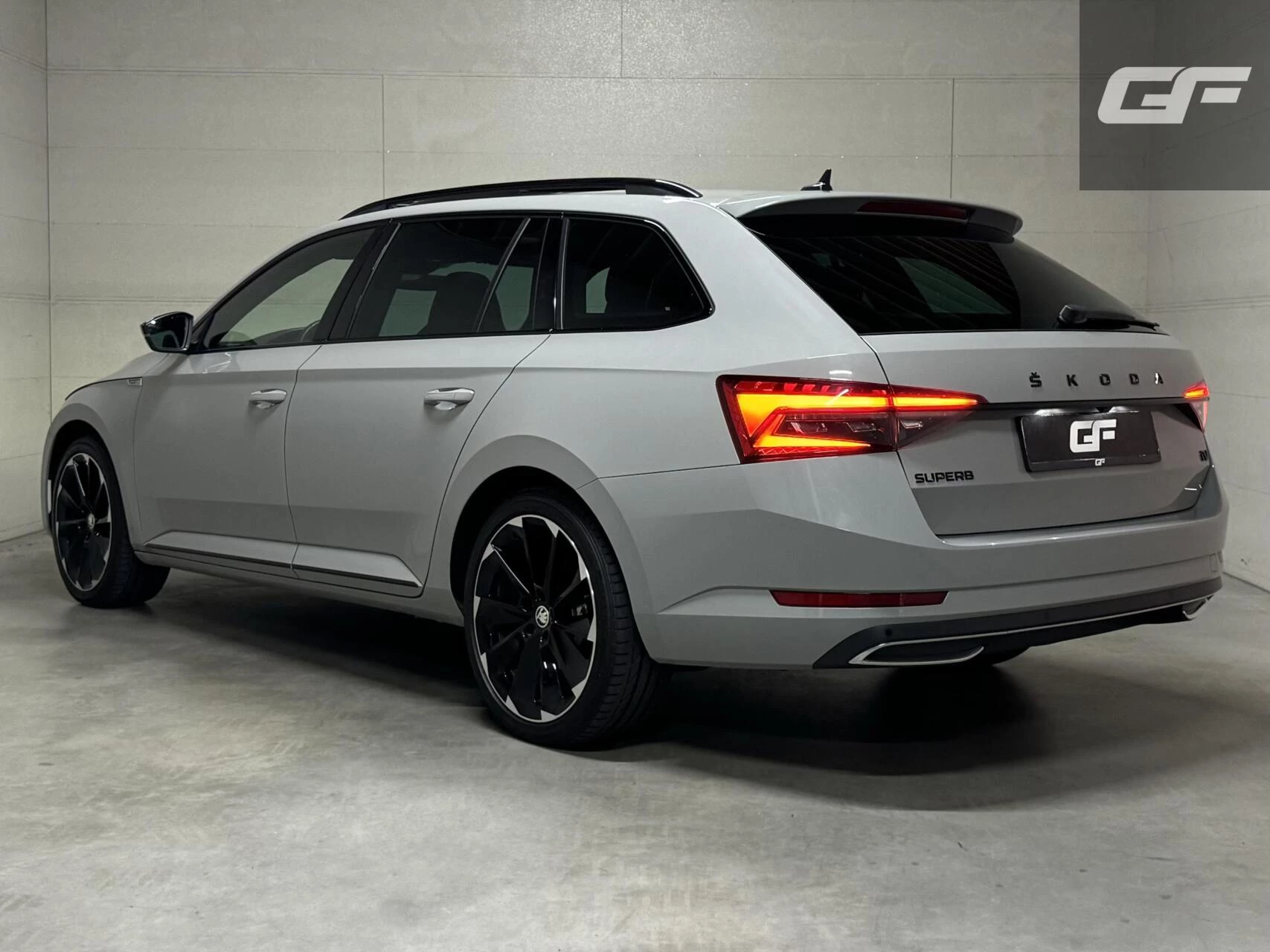 Hoofdafbeelding Škoda Superb