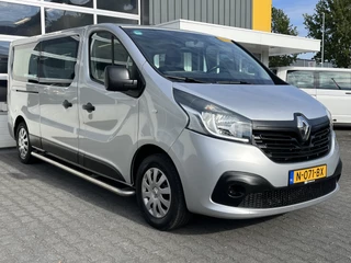 Hoofdafbeelding Renault Trafic Renault Trafic Passenger 8-persoons 1.6 dCi Grand Authentique Energy BTW / BPM vrij marge Lengte 2 Airco Cruise control Navigatie PDC Combi Kombi Passenger Groepsvervoer Taxi Personenbus