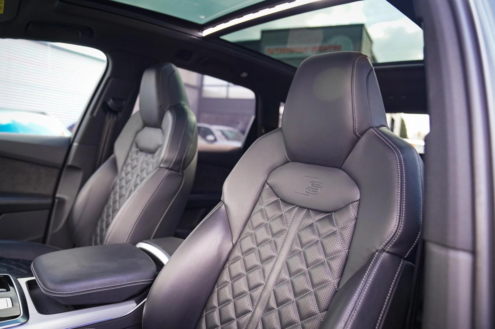 Hoofdafbeelding Audi Q7