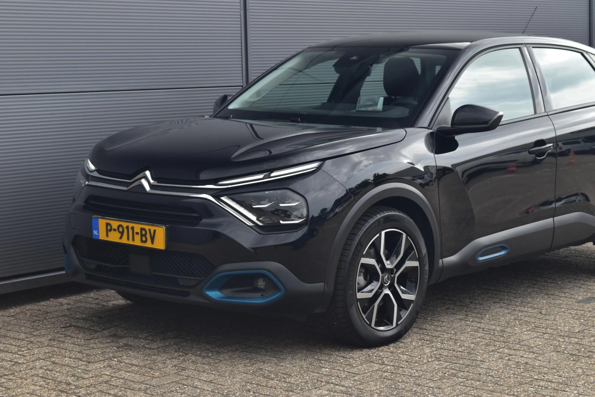Hoofdafbeelding Citroën ë-C4