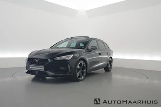 Hoofdafbeelding CUPRA Leon Sportstourer CUPRA Leon Sportstourer 1.4 e-Hybrid | Pano | Adapt. Cruise | Camera | Keyless | Memory seat | Apple CarPlay