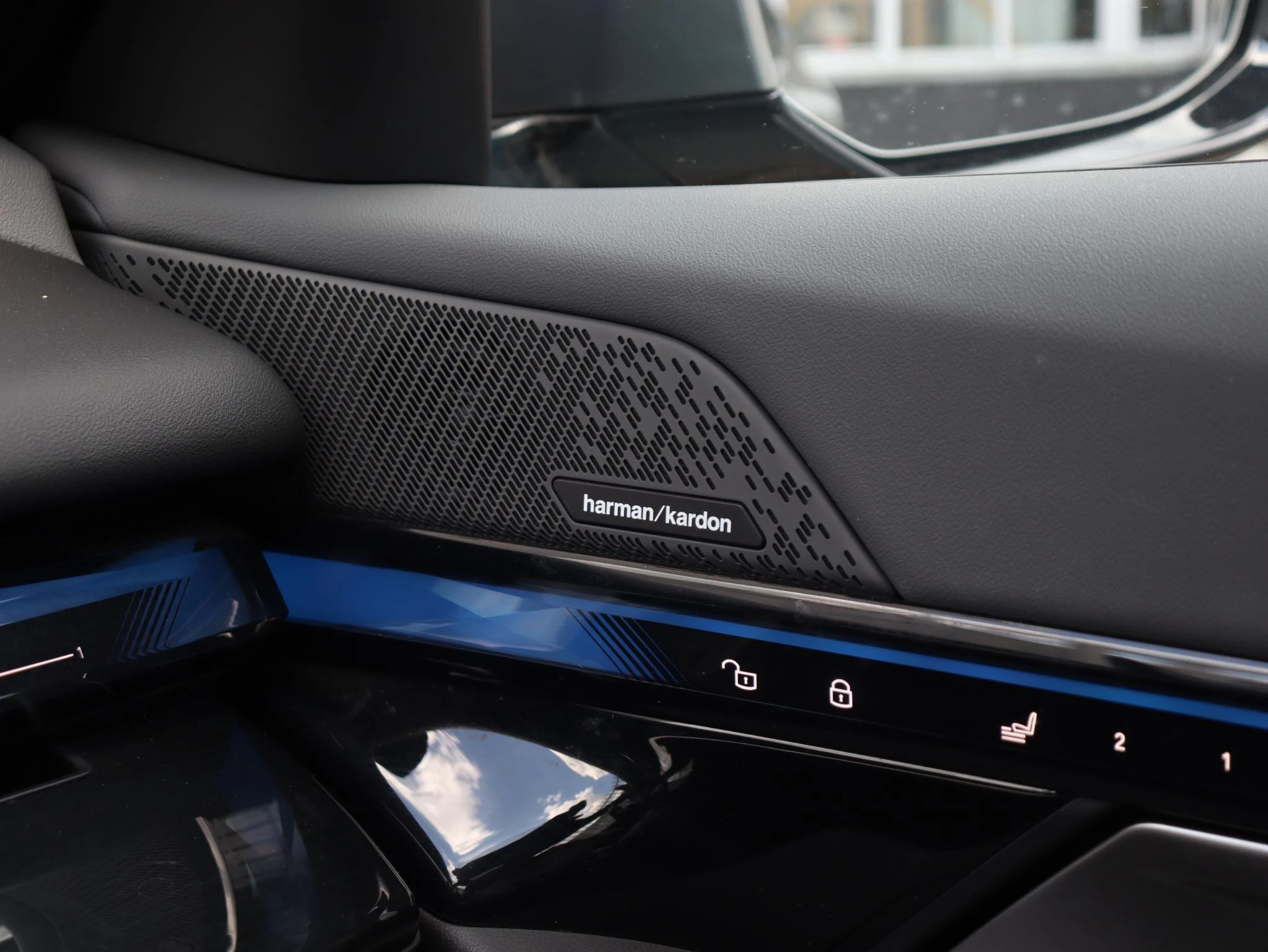Hoofdafbeelding BMW i5