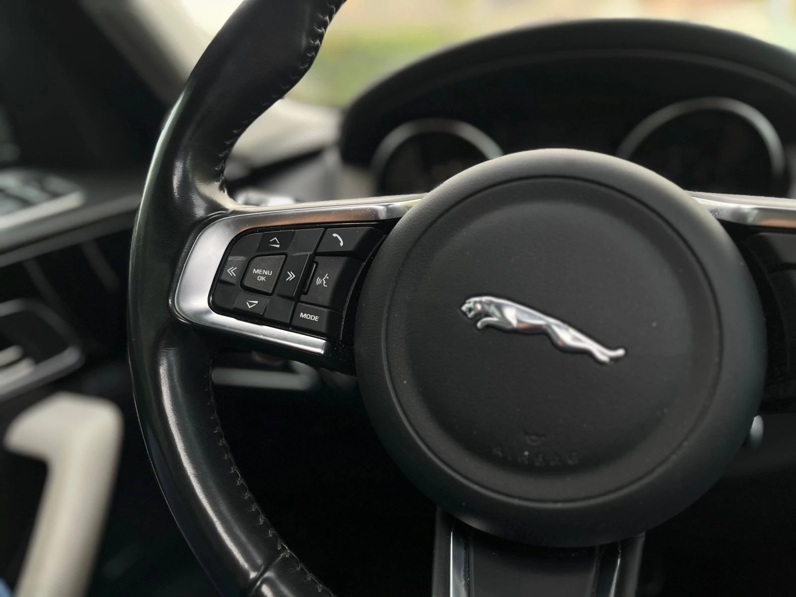 Hoofdafbeelding Jaguar F-PACE