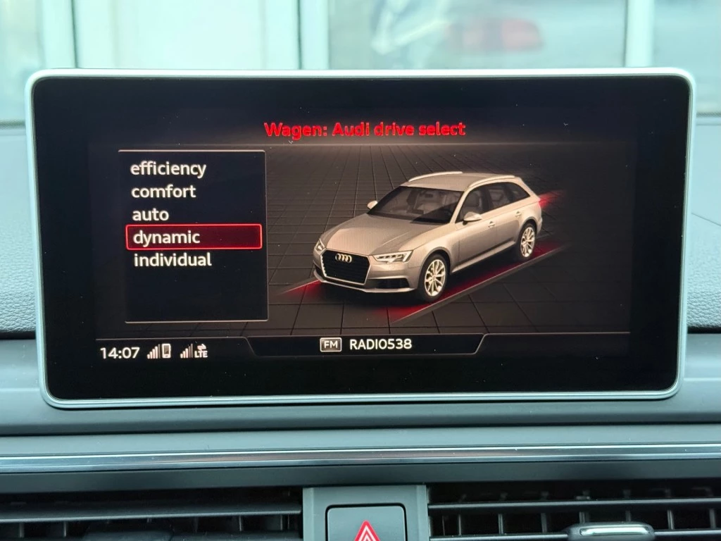 Hoofdafbeelding Audi A4