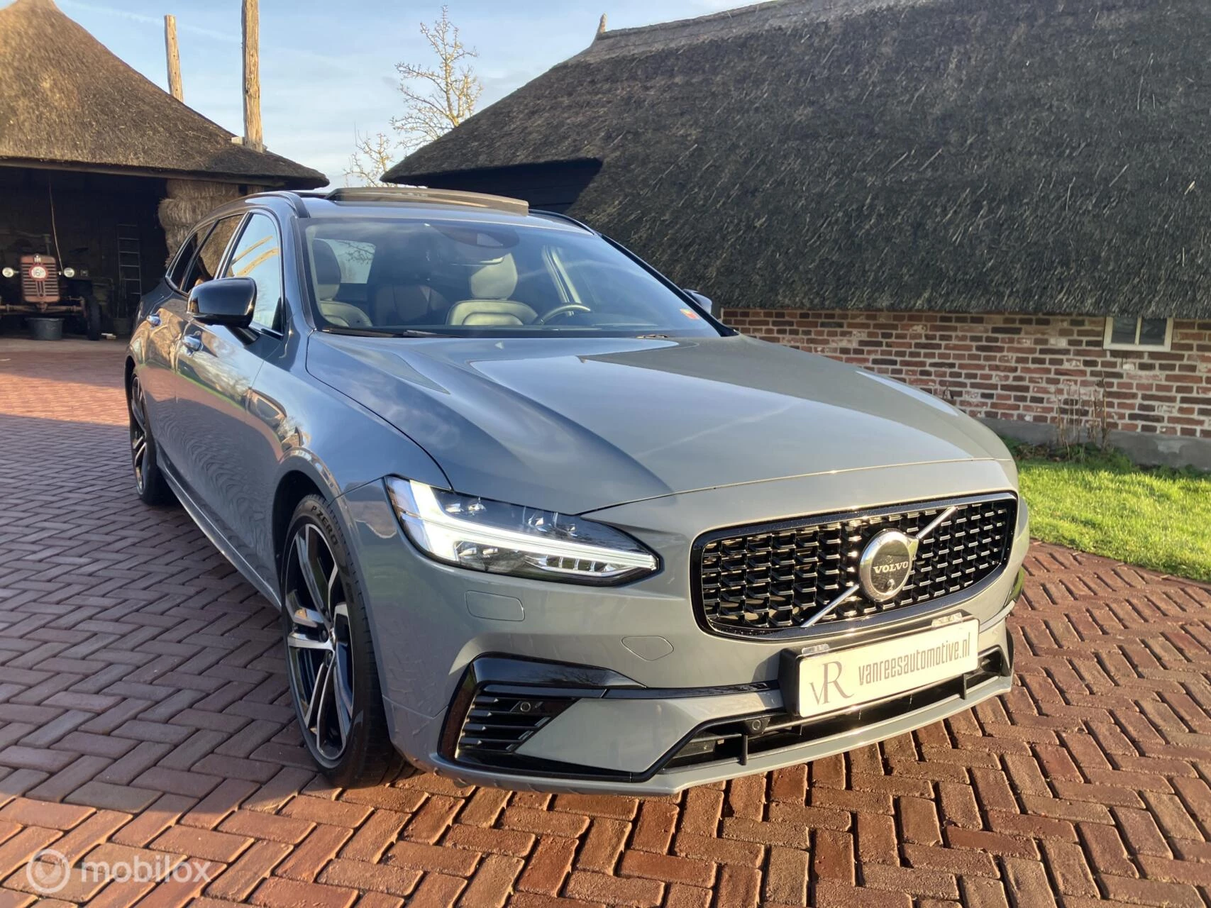 Hoofdafbeelding Volvo V90