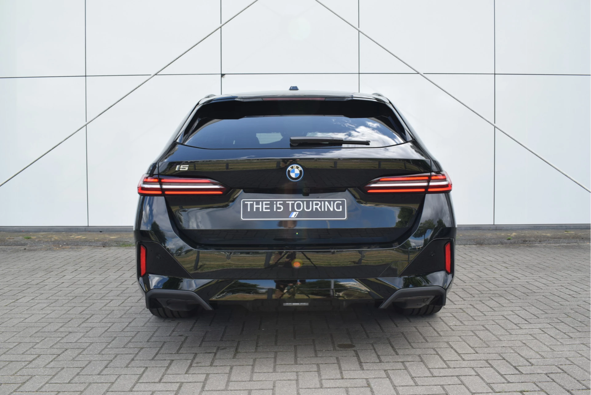 Hoofdafbeelding BMW i5