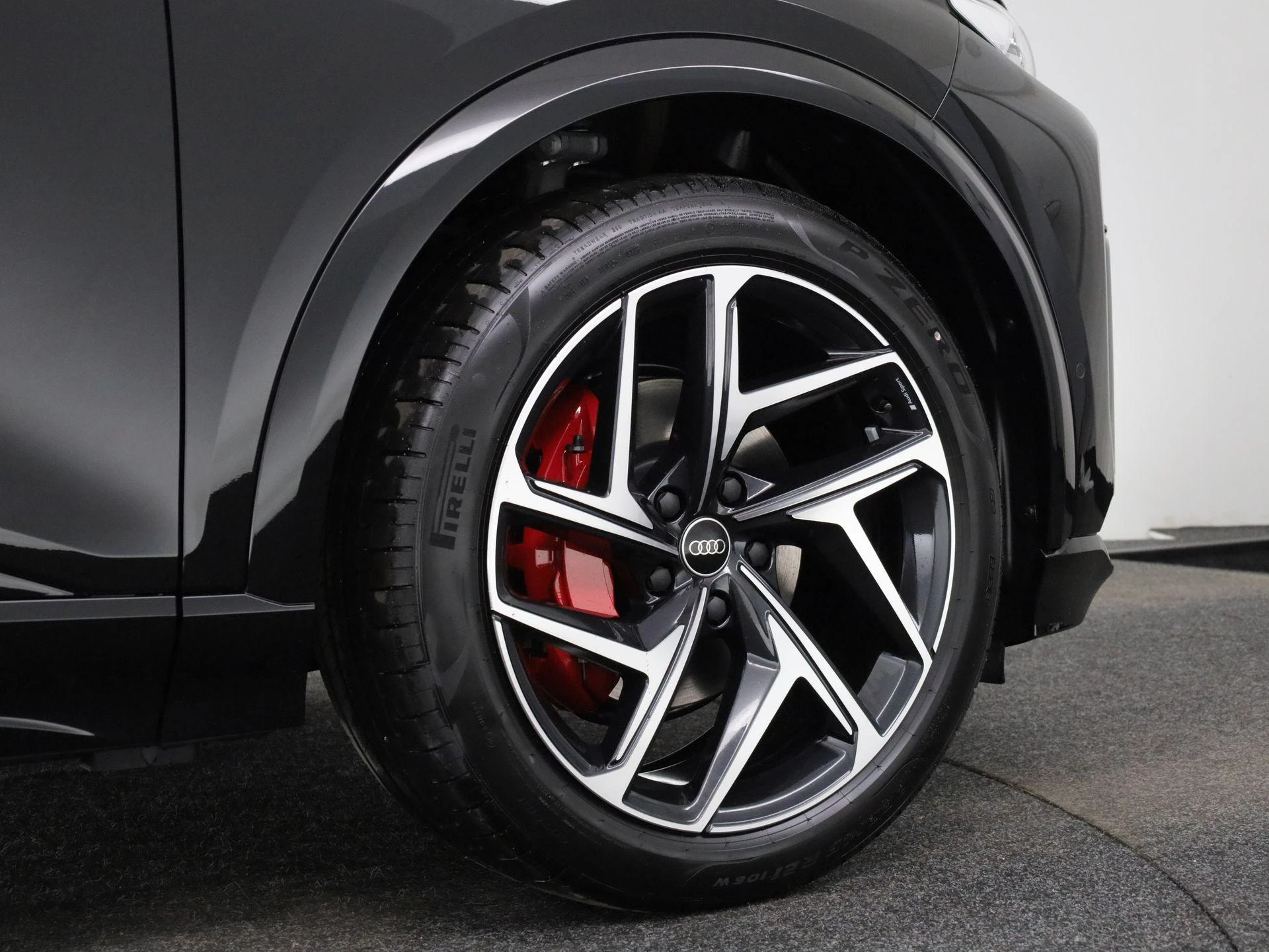 Hoofdafbeelding Audi Q6 e-tron