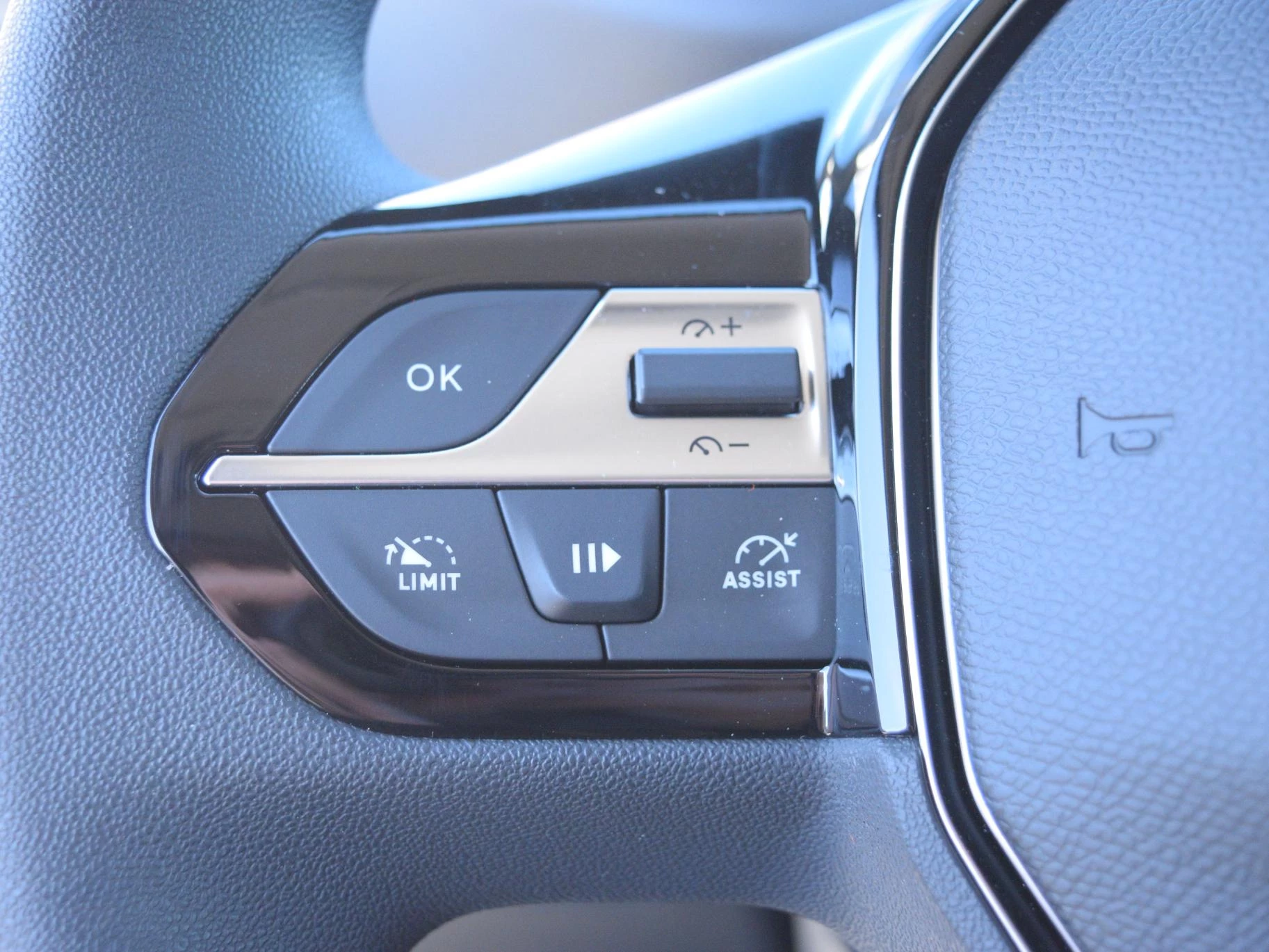 Hoofdafbeelding Peugeot e-Partner