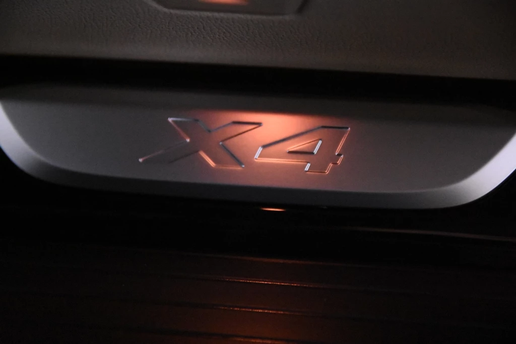 Hoofdafbeelding BMW X4