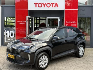 Toyota Yaris Cross 1.5 HYBRID KEYLESS STOEL-STUUR & WISSERVERW. EL ACHTERKLEP NAVI LED VERLICHTING HEAD-UP DISPLAY