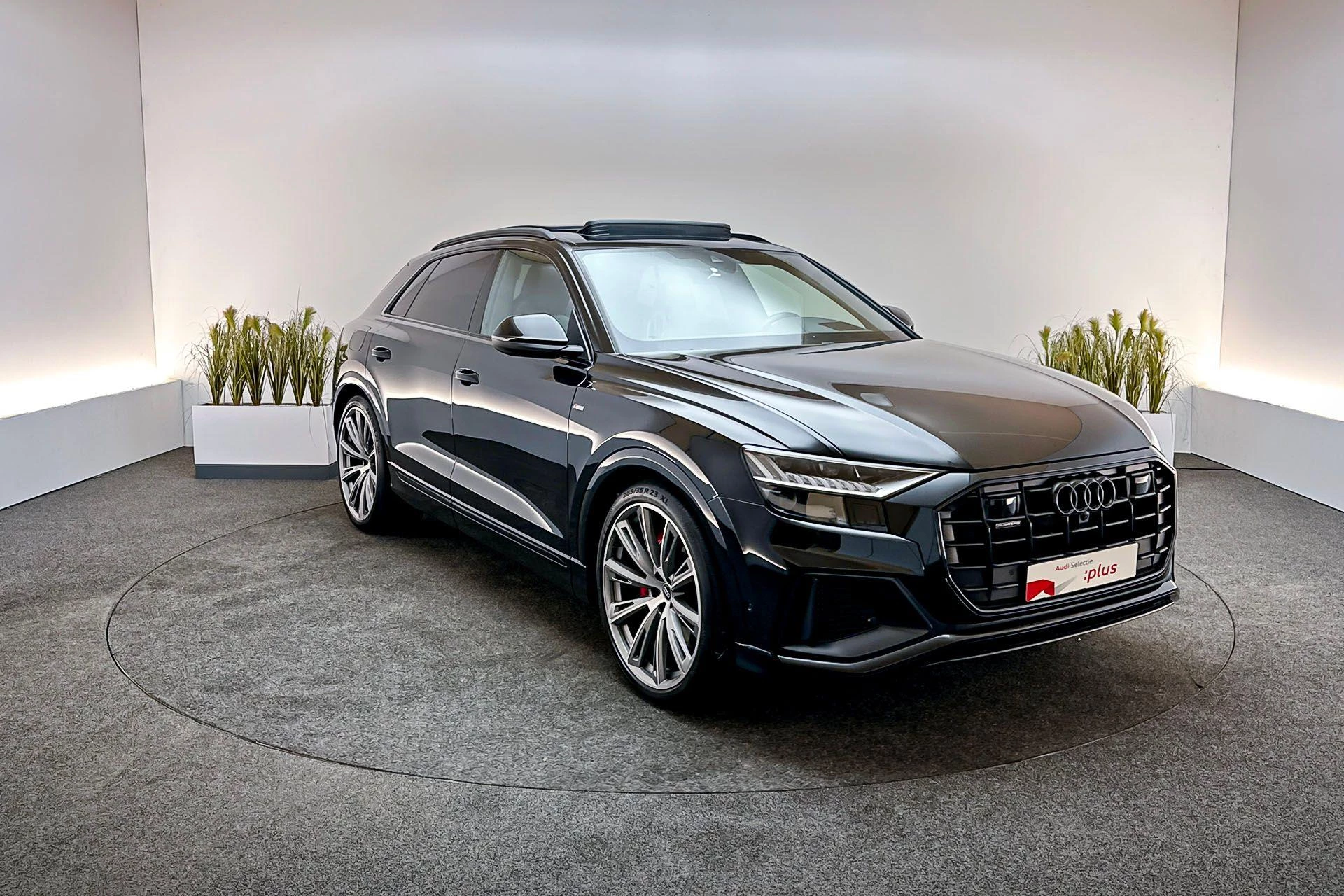 Hoofdafbeelding Audi Q8