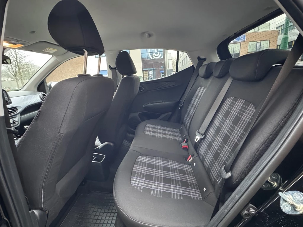 Hoofdafbeelding Hyundai i10