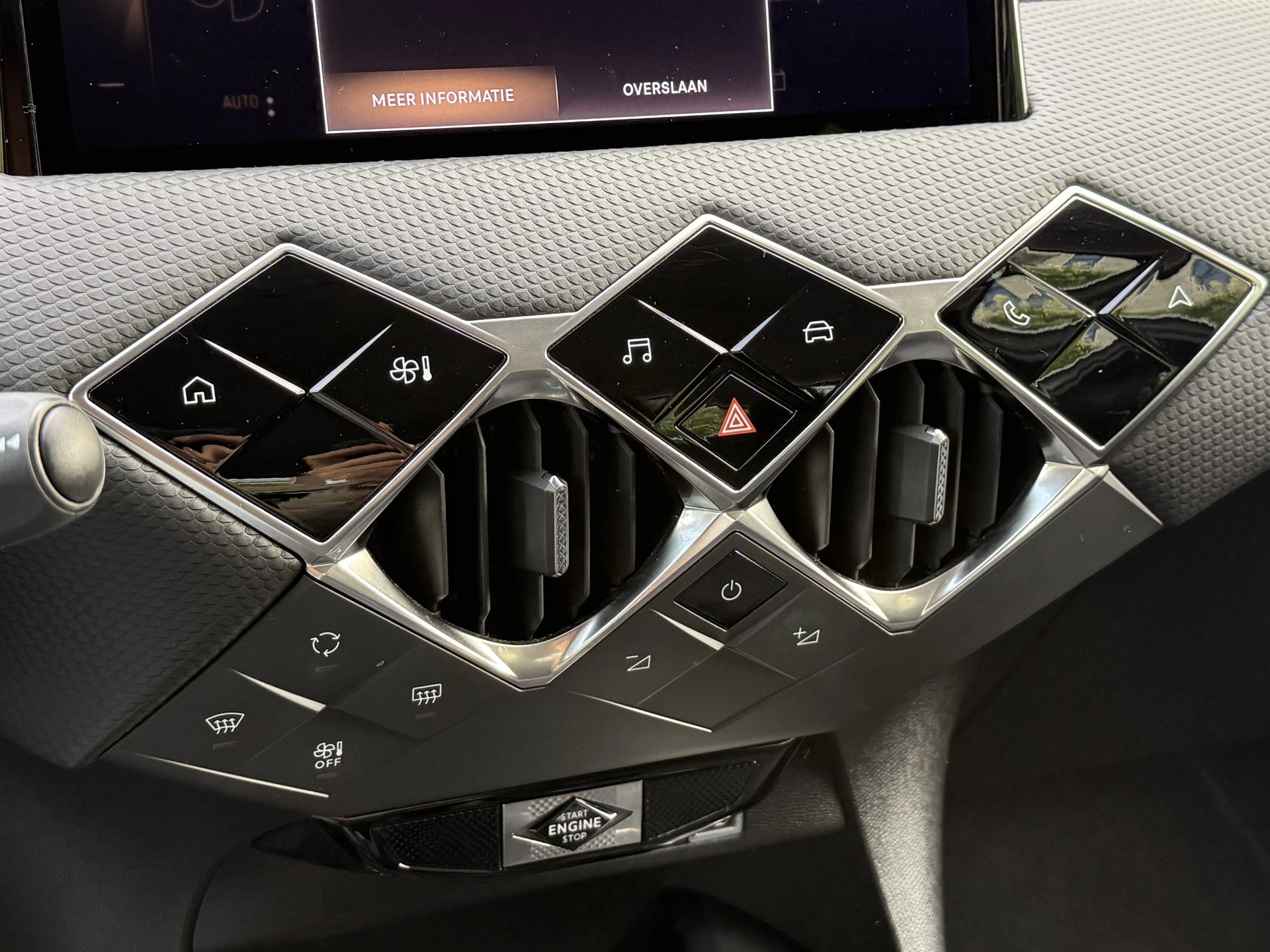 Hoofdafbeelding DS DS 3