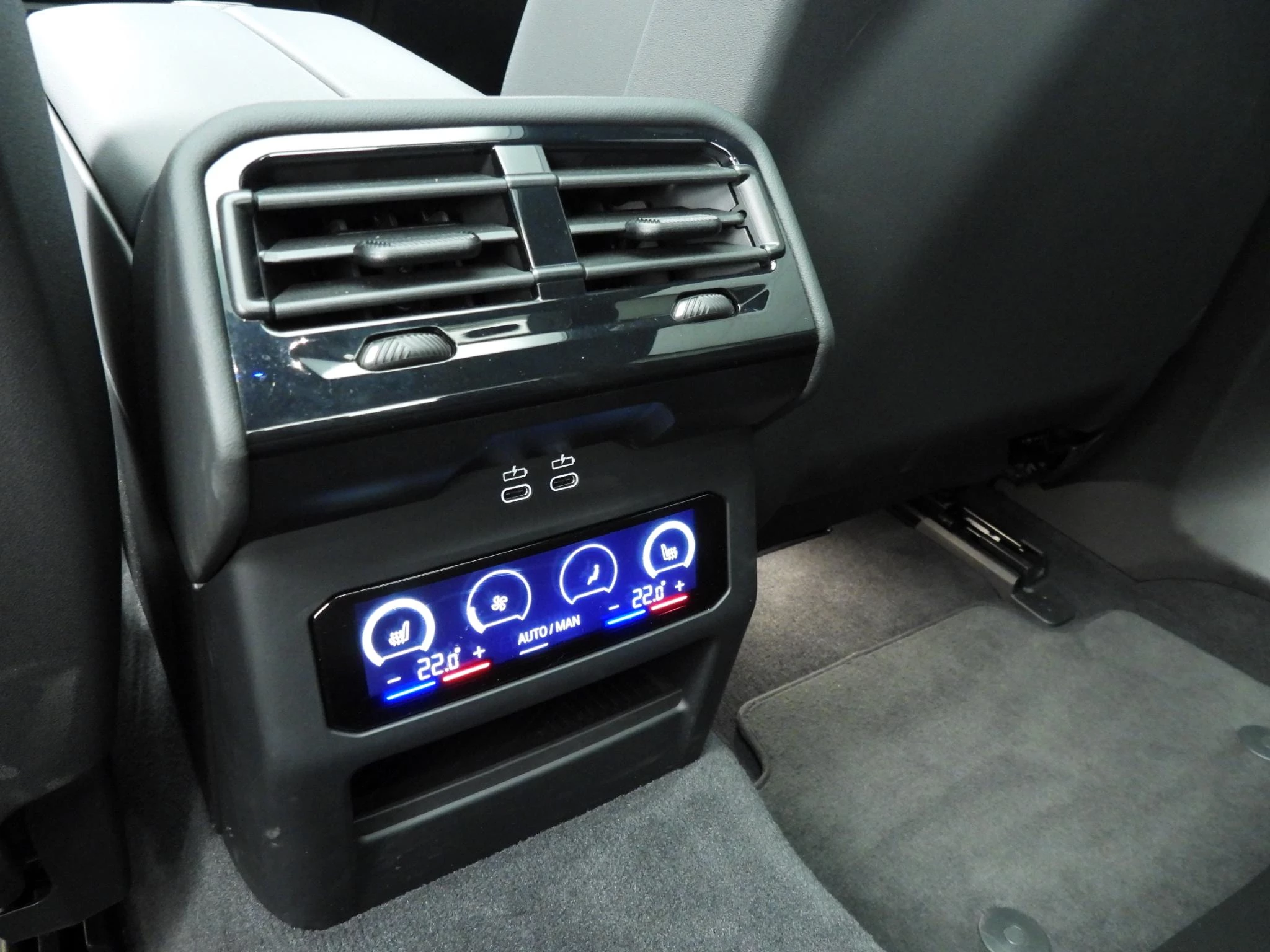 Hoofdafbeelding BMW i5