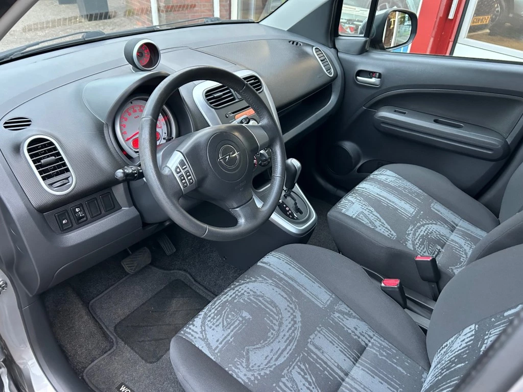 Hoofdafbeelding Opel Agila