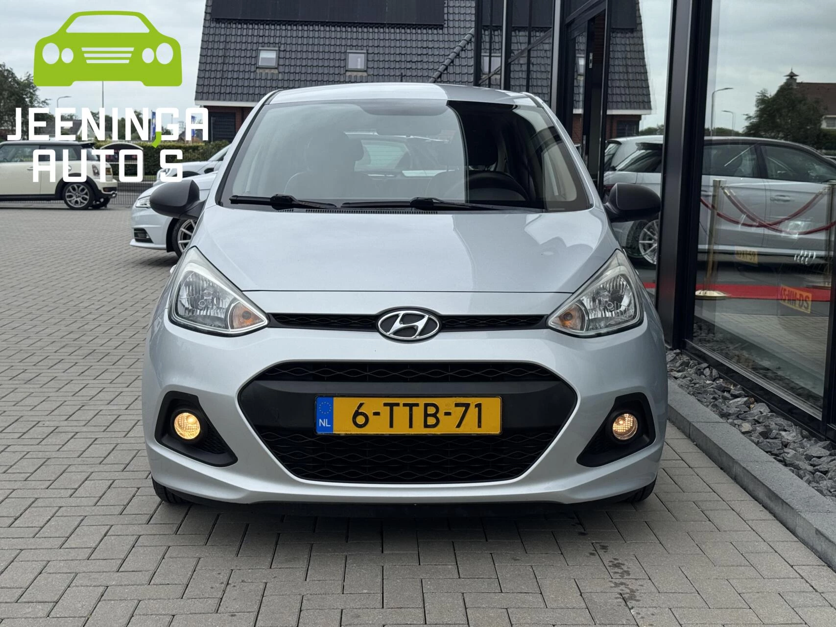 Hoofdafbeelding Hyundai i10