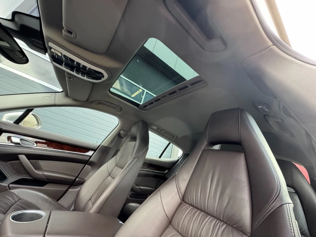 Hoofdafbeelding Porsche Panamera