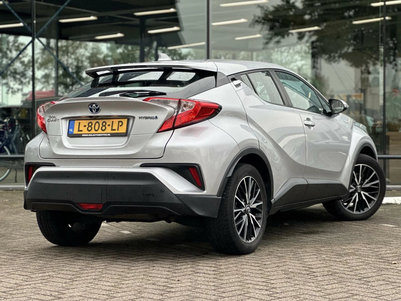 Hoofdafbeelding Toyota C-HR