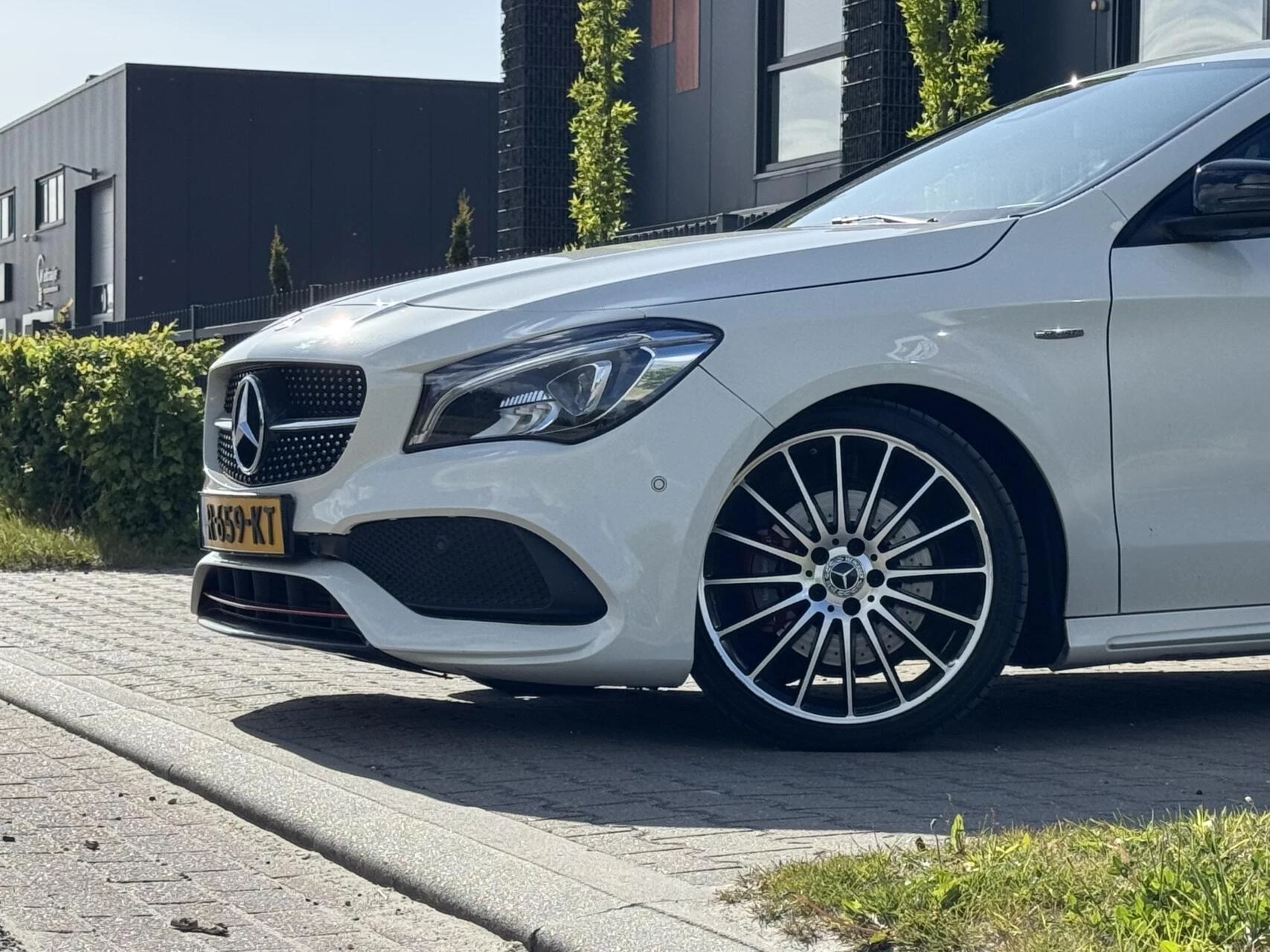 Hoofdafbeelding Mercedes-Benz CLA
