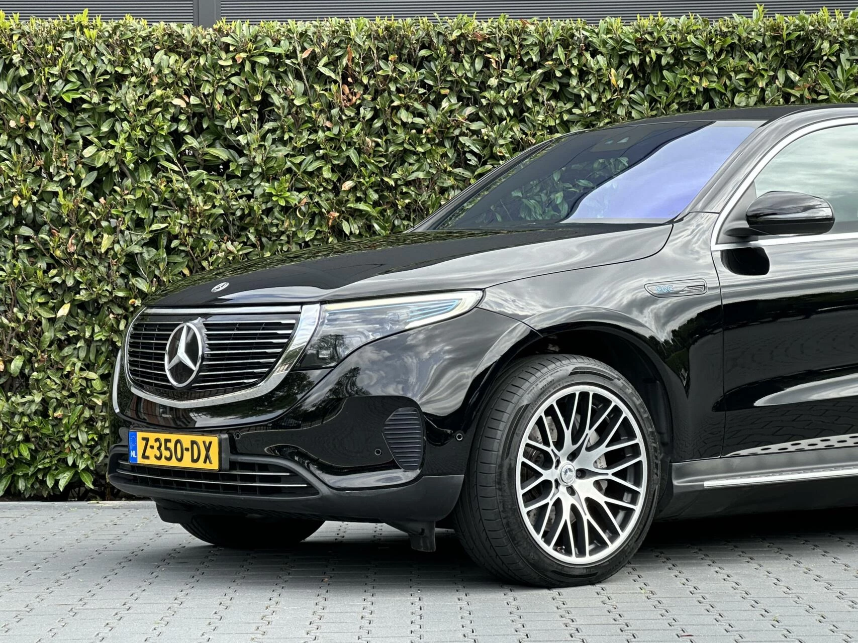 Hoofdafbeelding Mercedes-Benz EQC
