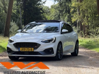 Ford Focus 2.3 EcoBoost ST-3 PERFORMANCE PACK-PANO-19'INCH