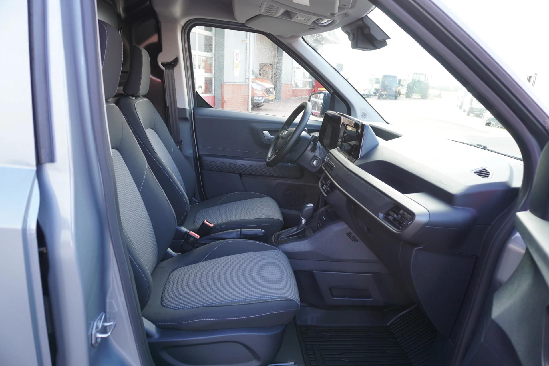 Hoofdafbeelding Ford Transit Courier